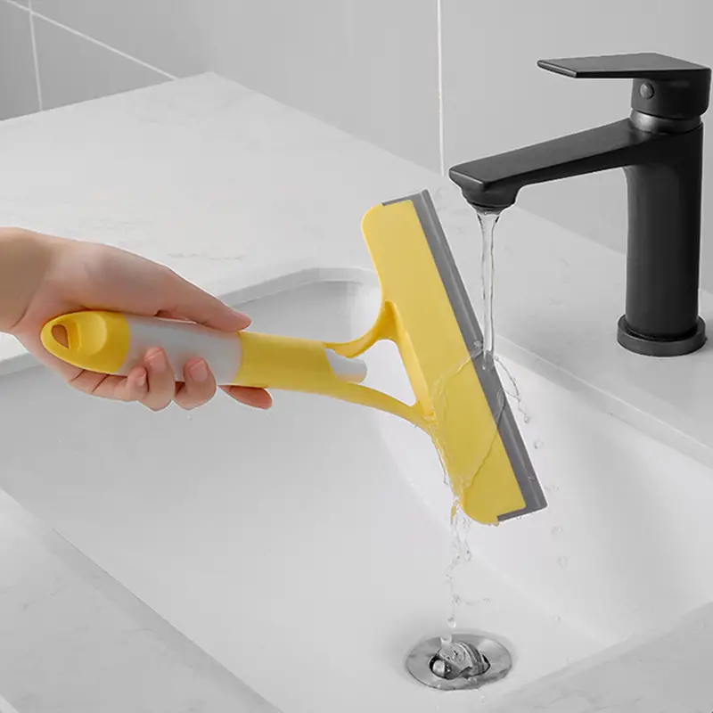 Racletă 2 în 1 cu pulverizator apă
