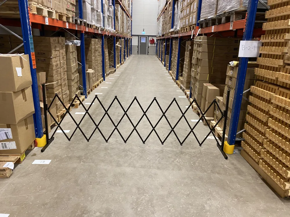 Flexibarrier Barieră extensibilă - Basic cu bază - (2.7m, negru)