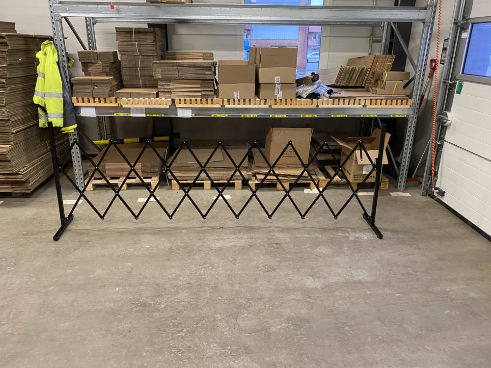 Flexibarrier Barieră extensibilă - Basic cu bază - (2.7m, negru)