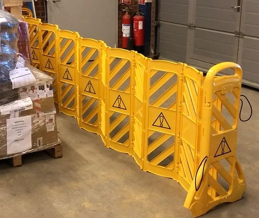 Flexibarrier - portabilă și Barieră extensibilă - cu roți (4m)