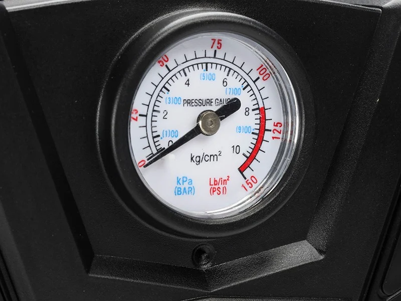 Compresor de aer DC 12V, 150 PSI, cu manometru analogic, 4 adaptoare