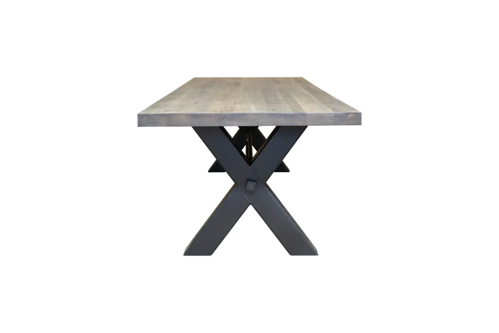 Masa dining Kansas din Stejar Masiv cu design industrial