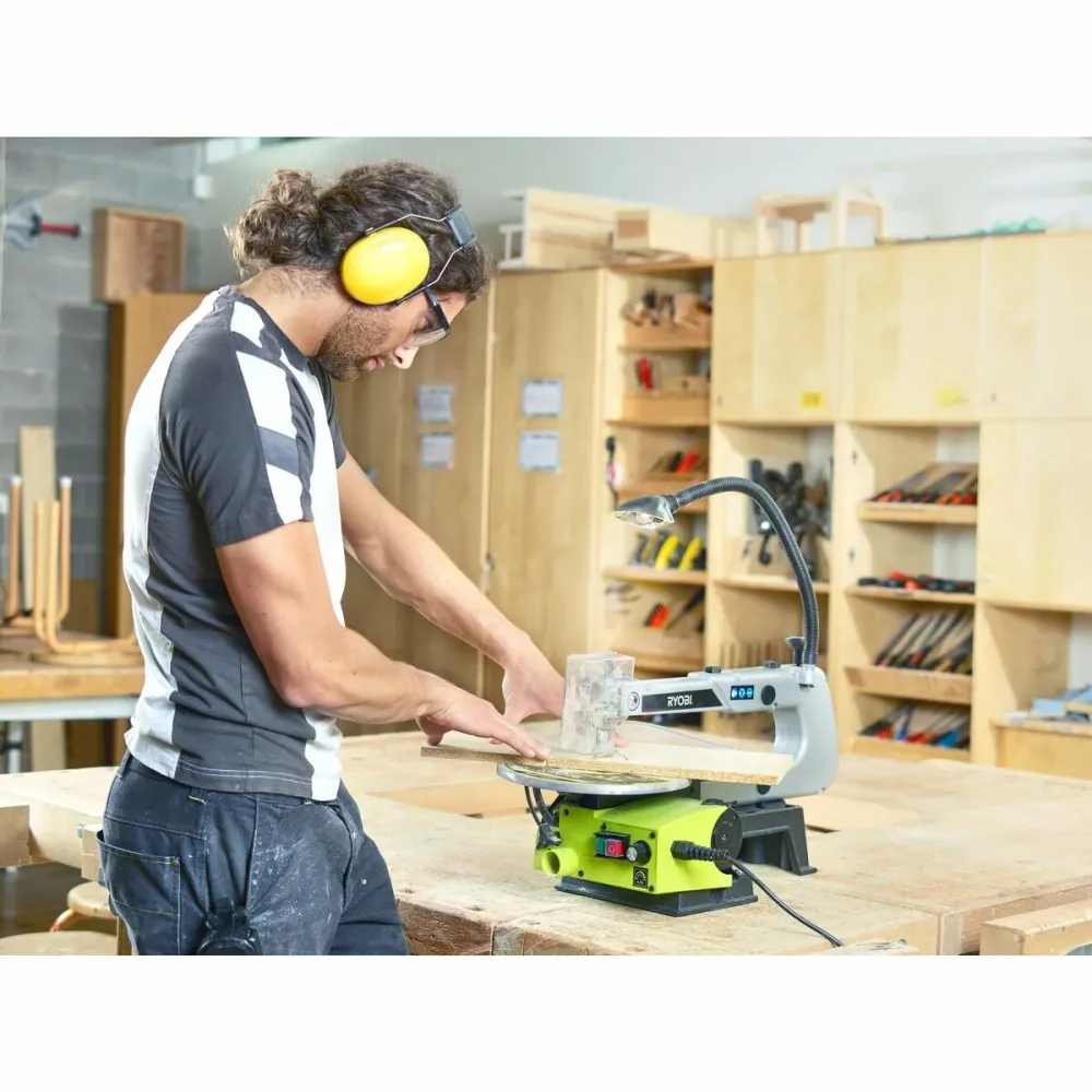 Fierăstrău circular Ryobi 5133002860 125 W
