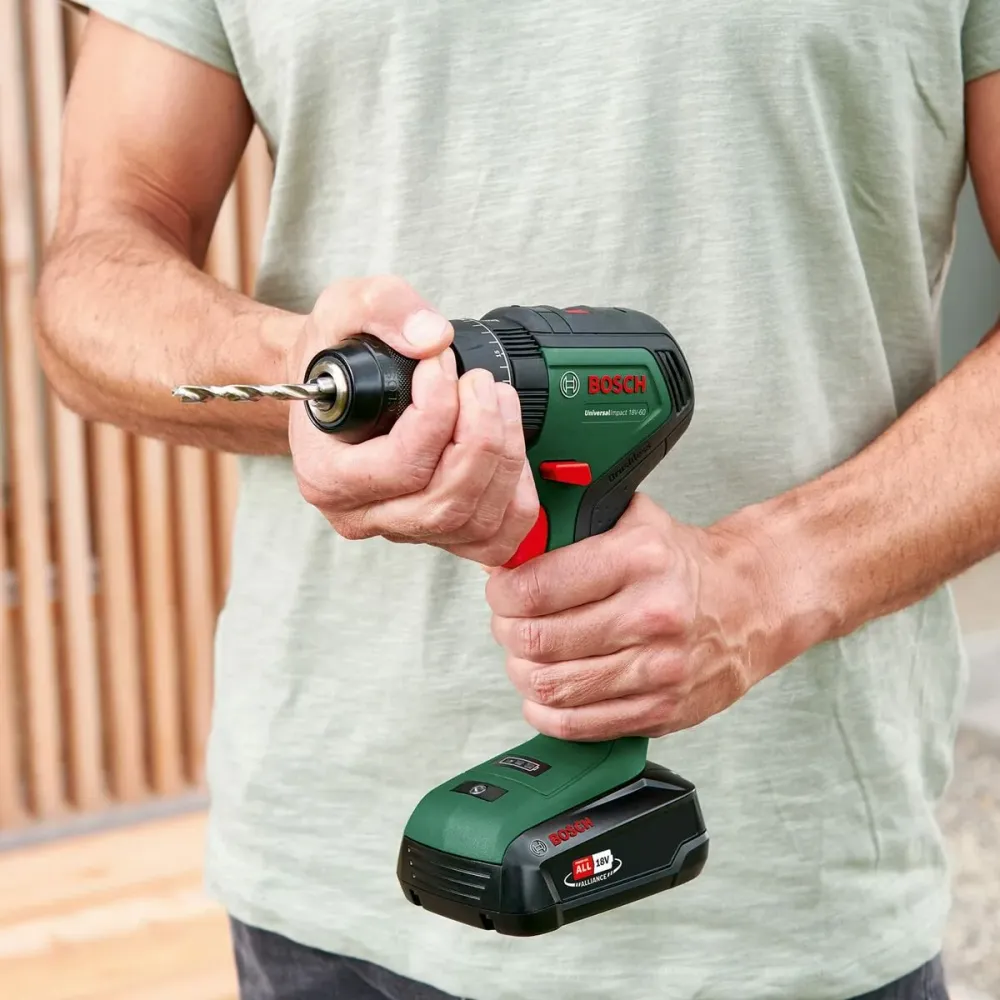 Șurubelniţă BOSCH Universal Impact 18V-60 18 V 60 Nm