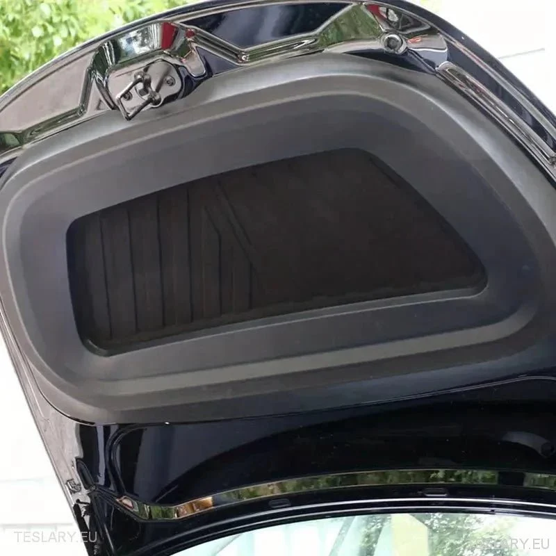 Tesla y Frunk Proiectare și izolare sunetului