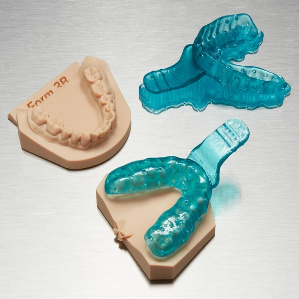 Rășă Formlabs Custom Tray Resin (Form 3) 1 L RS-F2-CTBL-01