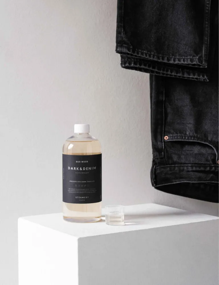 Detergent pentru denim și culori închise