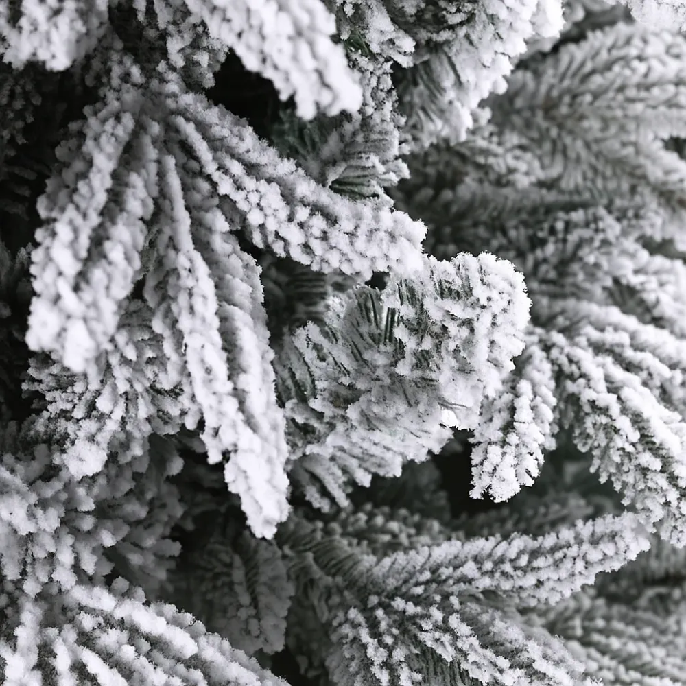 Brad Artificial 3D cu Zăpadă Christmas Tree 2.1 m – 800 Ramuri
