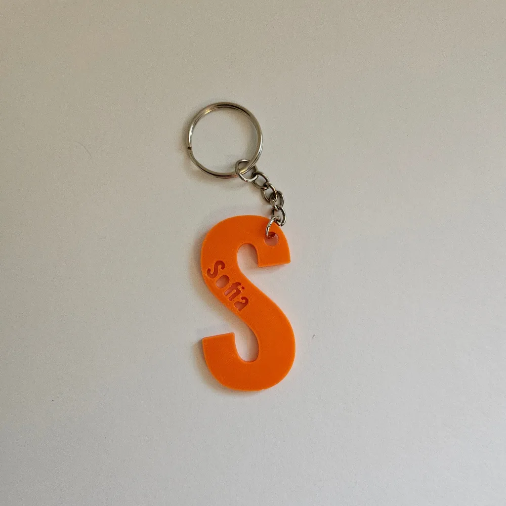 Breloc Personalizat cu Inițială 3D
