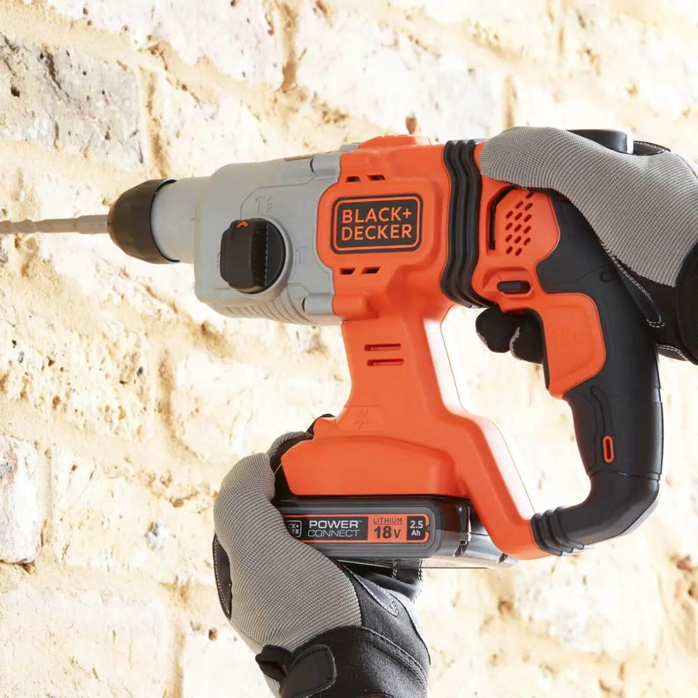Burghiu cu ciocan Black+Decker BCD900E2K-QW 18V 2.5Ah