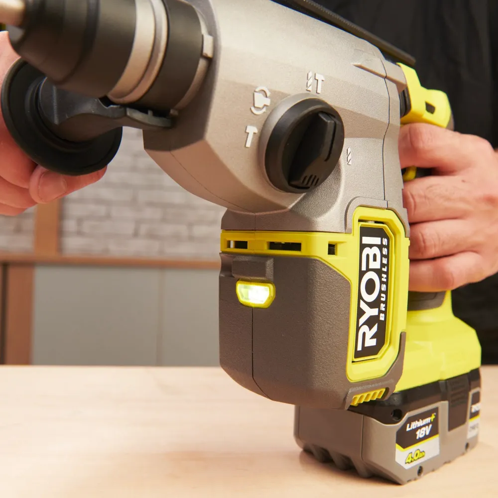 Burghiu cu ciocan Ryobi RSDS18BL-0 18V