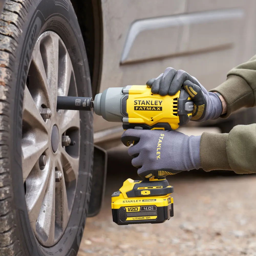 Cheie de impact Stanley SFMCF940M1-QW 18V 4Ah