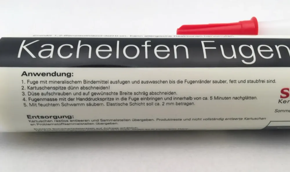 Chit elastic în Taupe pentru șemineu și aragaz cu gresie într -un cartuș