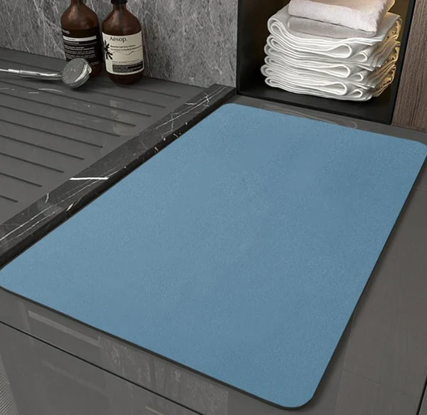 Covoras absorbant pentru mobila, uscare vesela si tacamuri