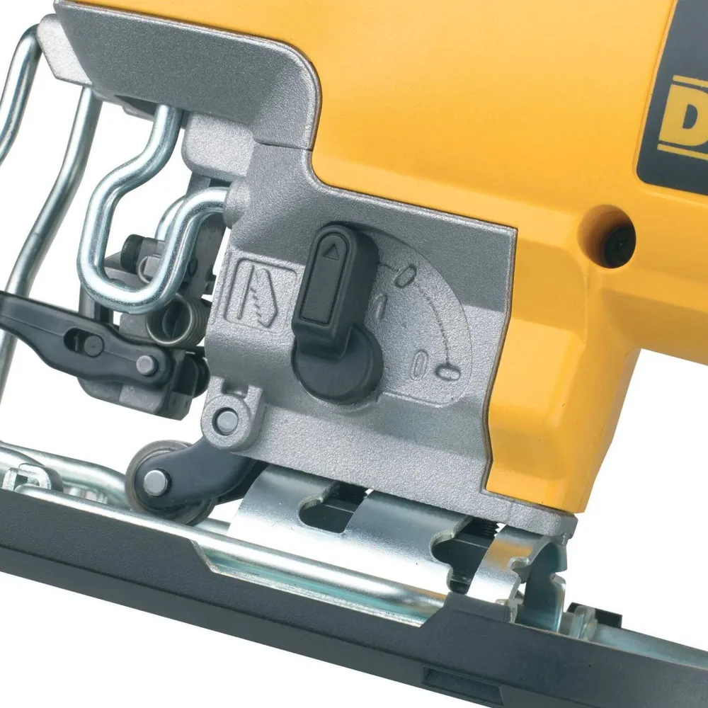 Ferăstrău alternativ Dewalt DW341K-QS 550W