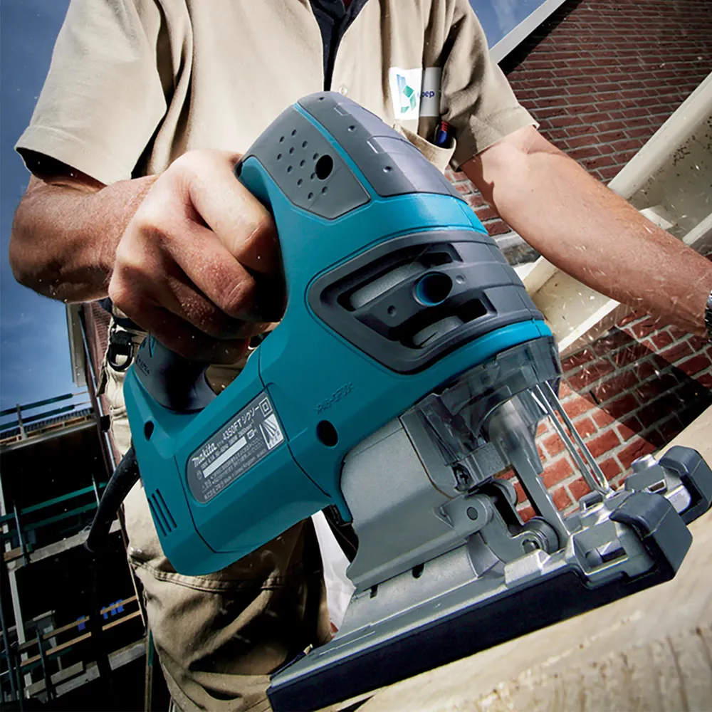 Ferăstrău alternativ Makita 4350TJ 580W