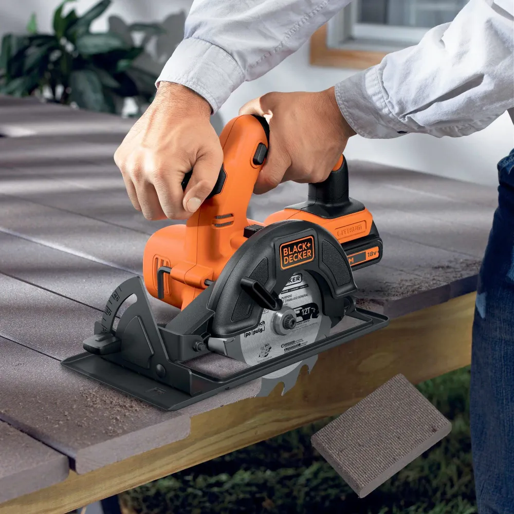 Ferăstrău circular Black+Decker BDCCS18N-XJ 18V