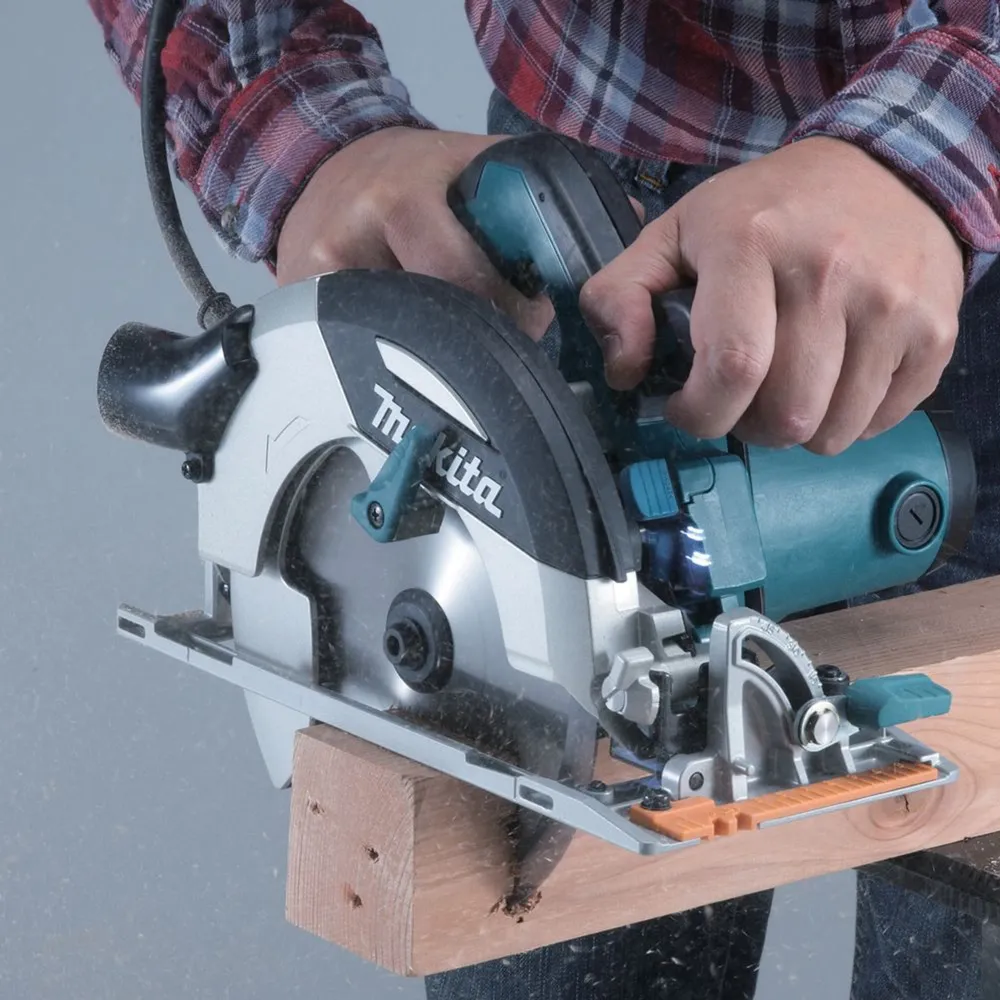 ferăstrău circular Makita HS7101JX 1400W