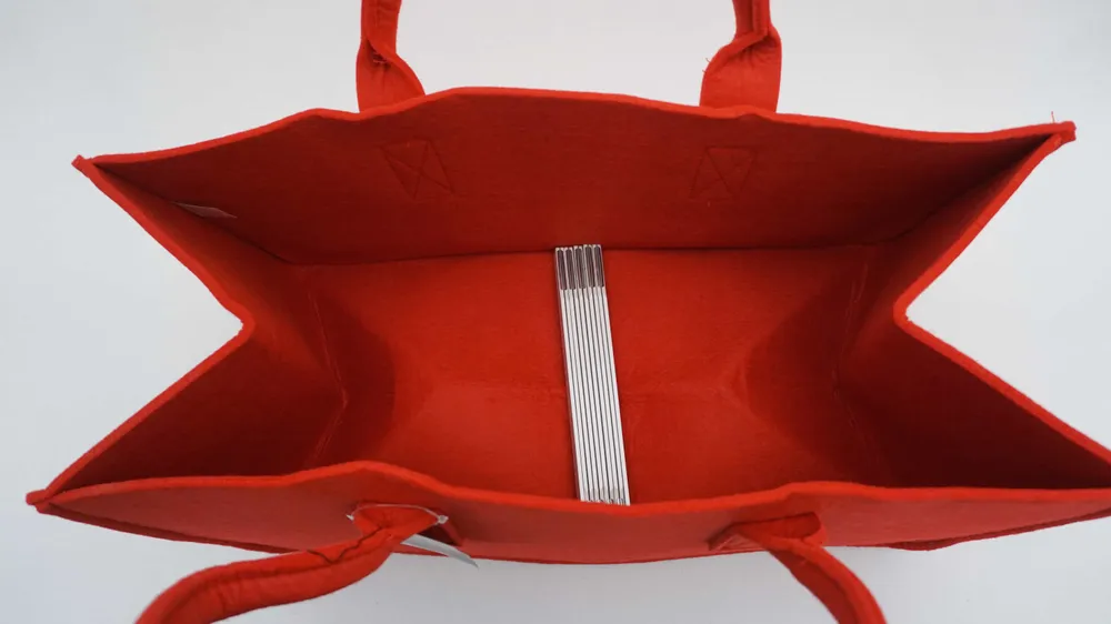 Geantă pentru lemne de foc din Felt Red 50x25x25cm