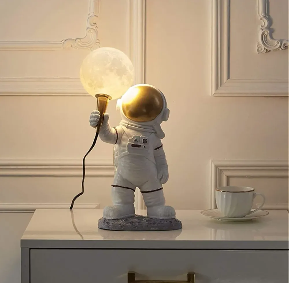lampa de veghe astronaut
