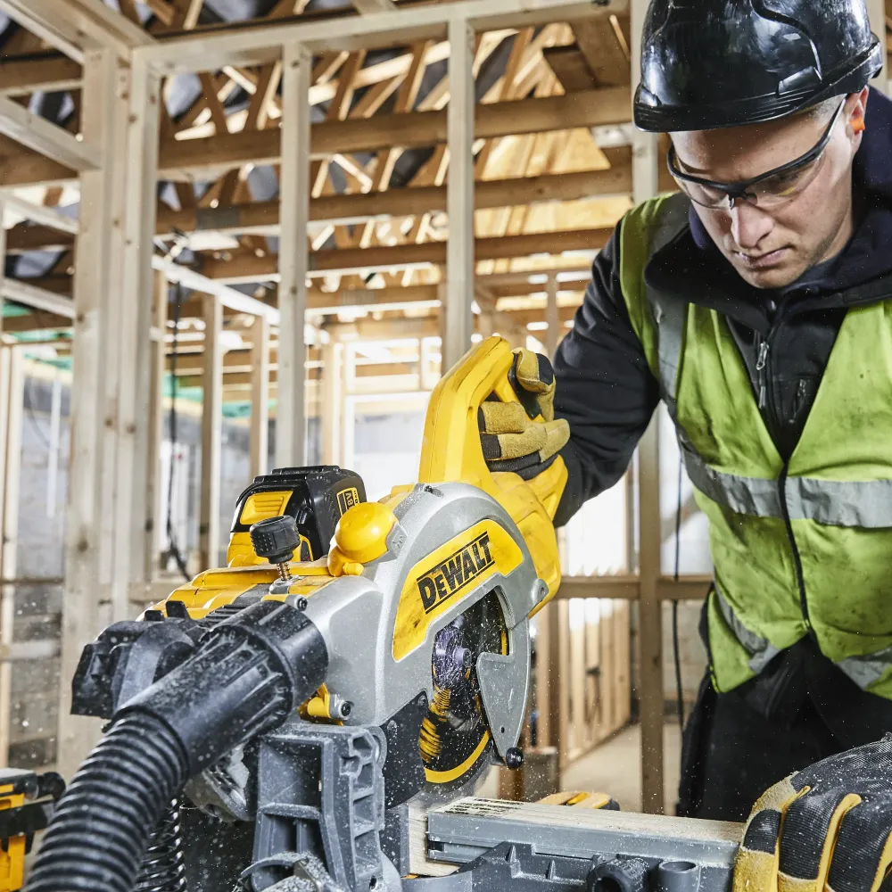 Mașă de tăiat Dewalt DCS777T2-QW 54V 6Ah