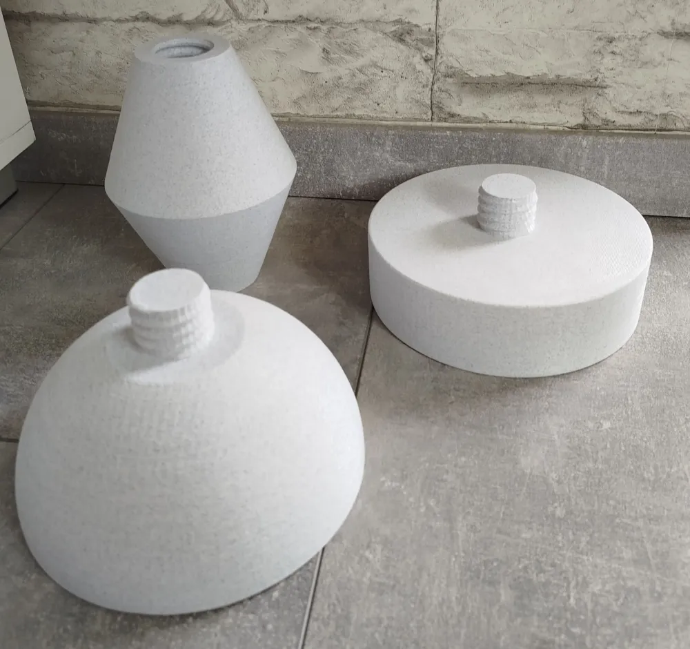 Masuta laterala sculpturala minimalista