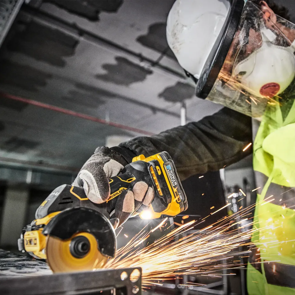 Mini ferăstrău de onglet Dewalt DCS438N-XJ 18V