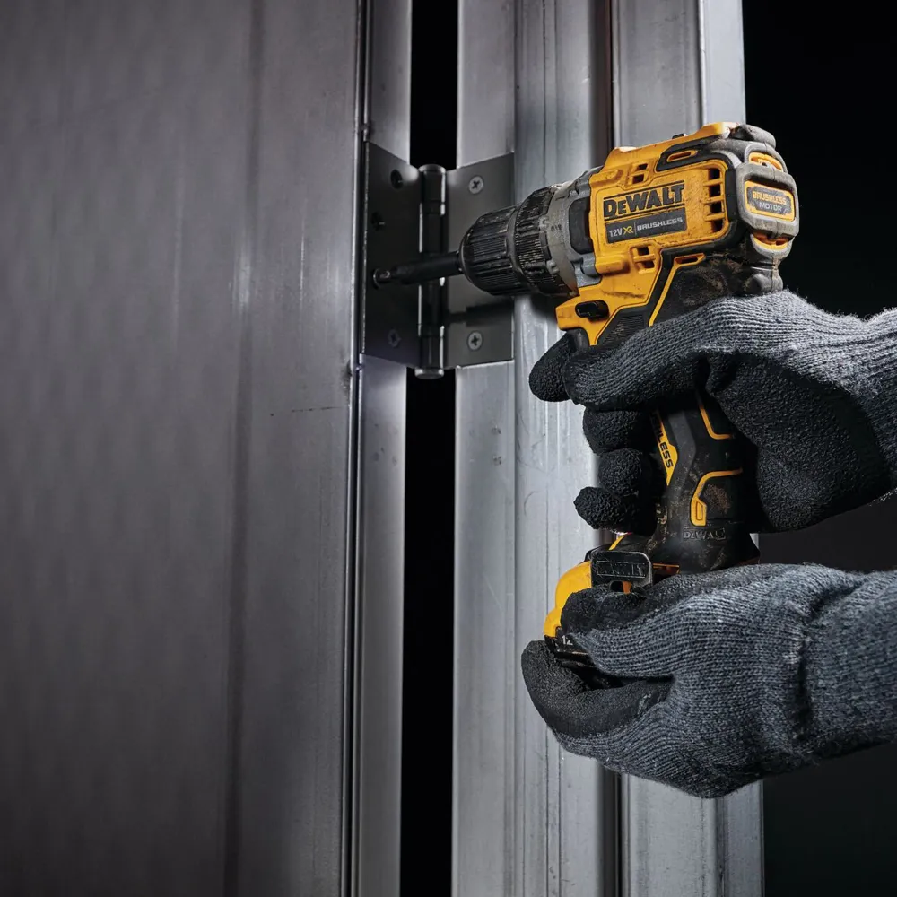 șofer de burghiu Dewalt DCD701D2-QW 12V 2Ah