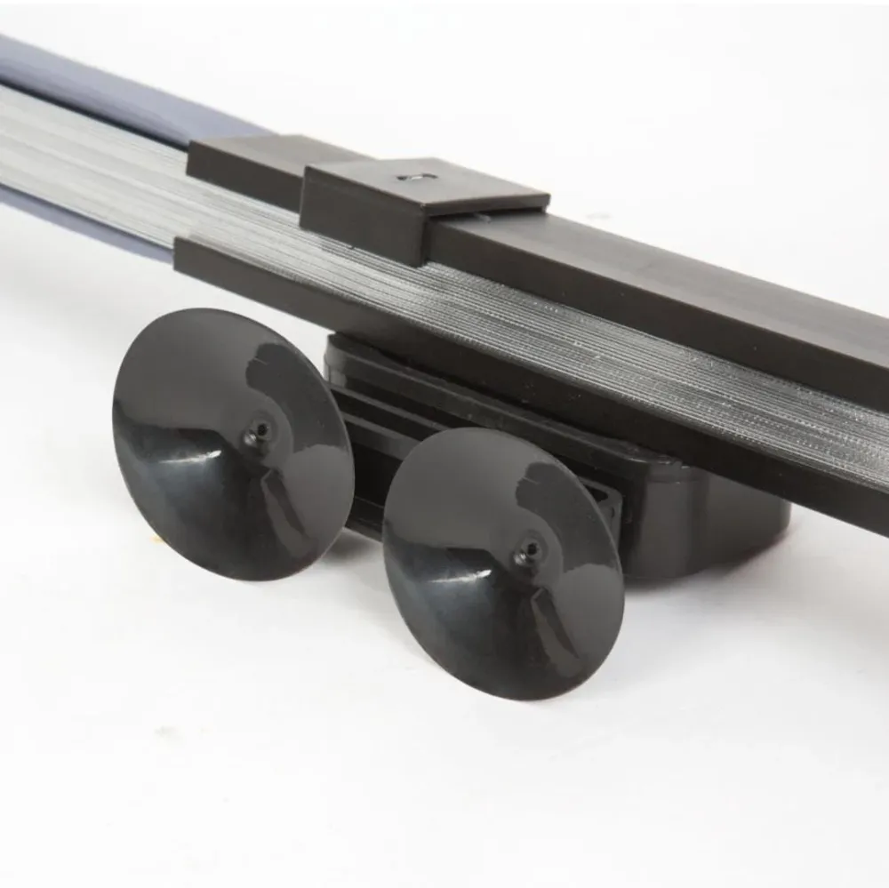 Parasolar auto retractabil pentru parbriz sau luneta