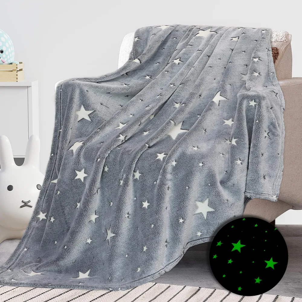 Patura luminoasa copii Soft Dreams Stars, microfibra, 100x150 cm