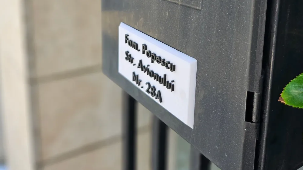 Placă personalizată pentru cutia poștală