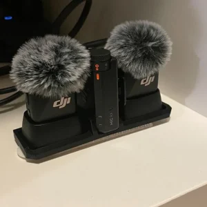 Suport compact pentru două microfoane DJI Mic Mini și receptor