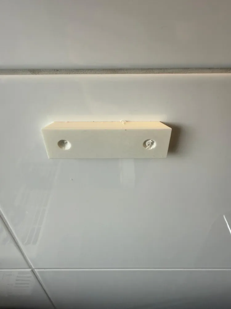 Suport organizator pentru uscător și accesorii Dyson - modern și personalizabil