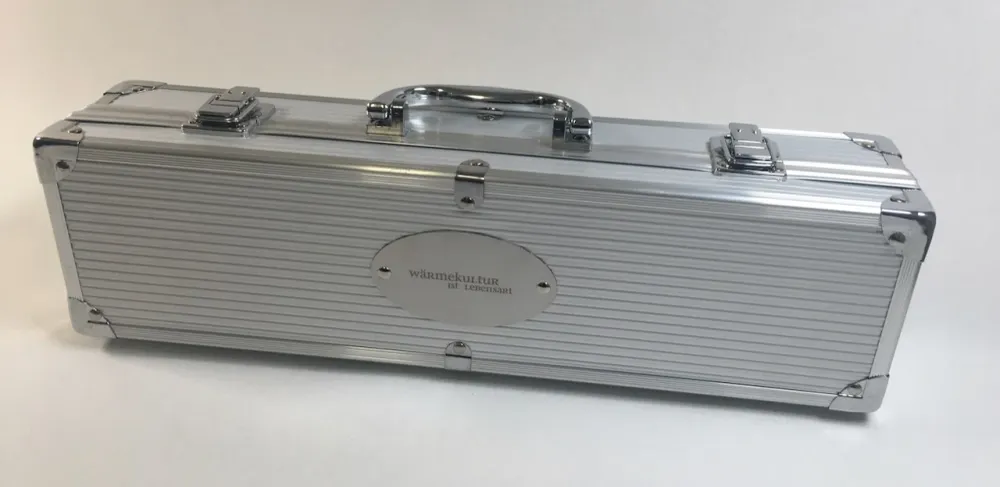 Tacâmuri de grătar 3 părți în carcasa din aluminiu