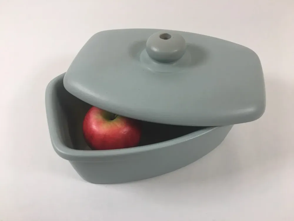 Tigaie cu mere coapte manual, făcută din salvie ceramică