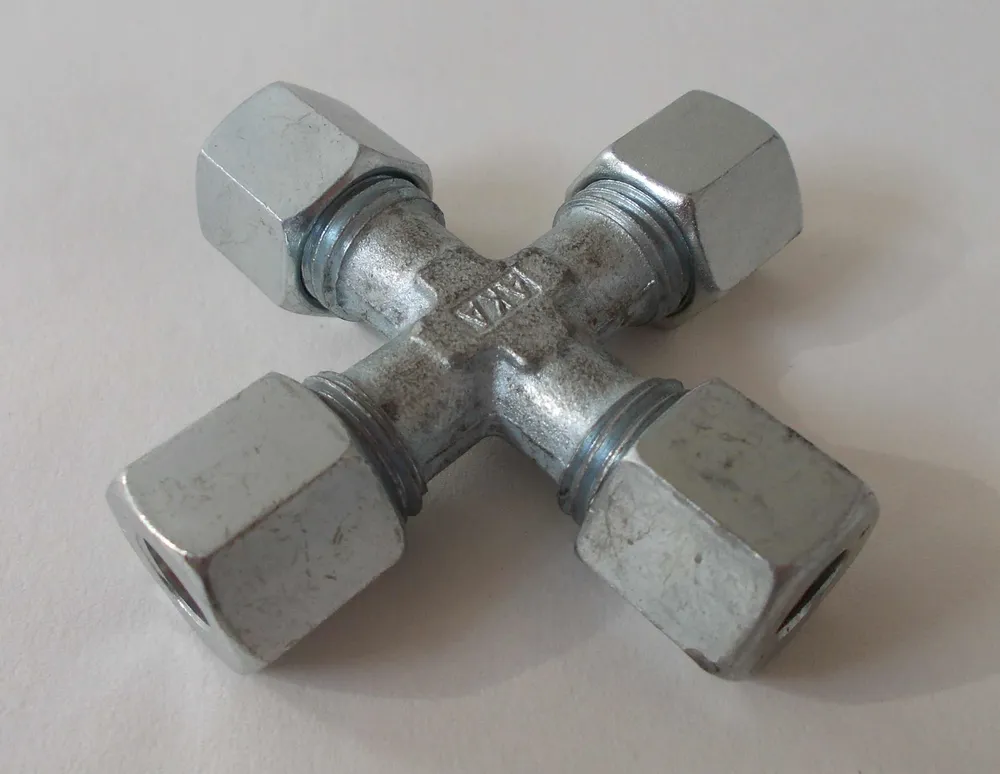 X-SCREWING X-8 pentru înșurubarea conductelor de cupru 8mm
