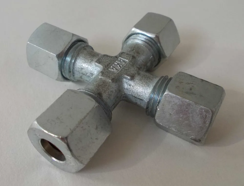 X-SCREWING X-8 pentru înșurubarea conductelor de cupru 8mm